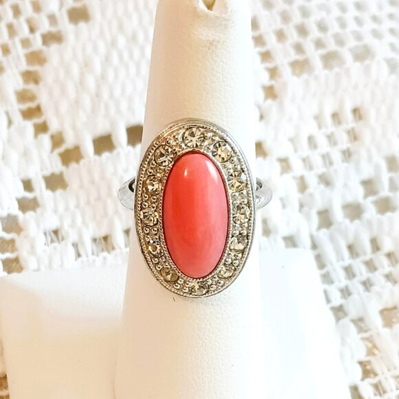 Avon Oval Faux Coral Ring 6.5 Silver Tone Pave' Rhinestone Trim with Ring Guard - Picture 1 of 8